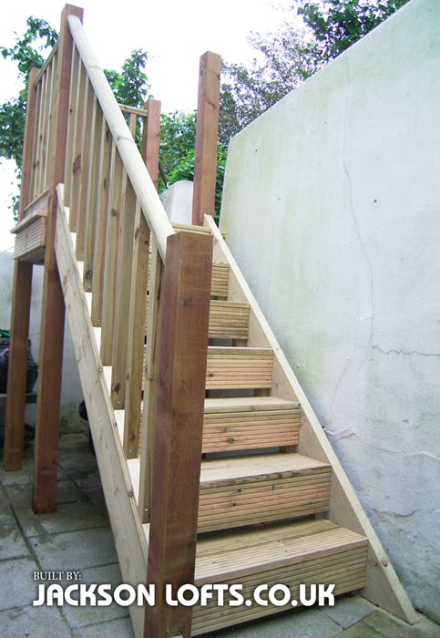 Garden wooden staircase by Jackson Lofts Carpentry